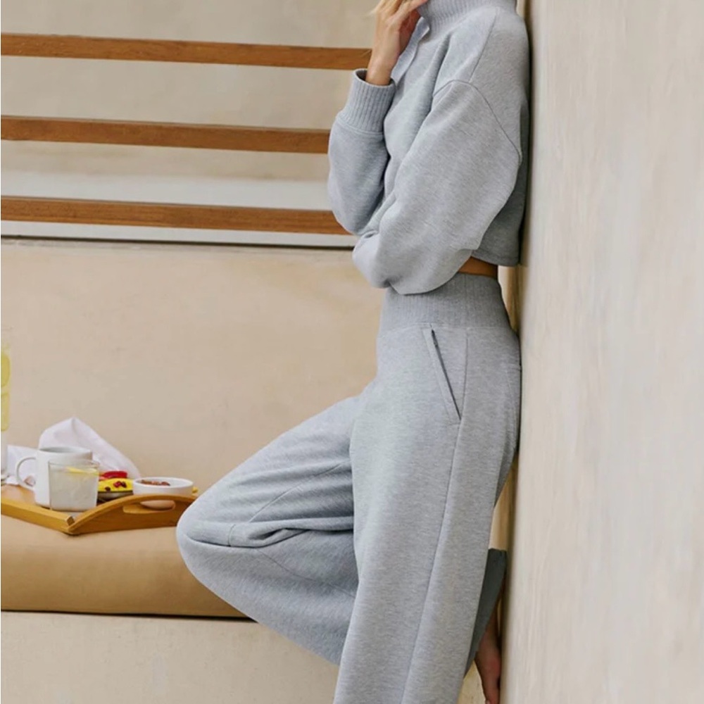 Alo serenity wide leg Women's Gray Sweatpants Sz Small